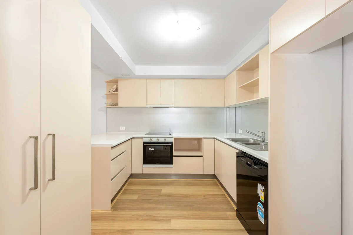 Additional image 7 of 10/33-39 Hooker Boulevard, Broadbeach Waters QLD 4218