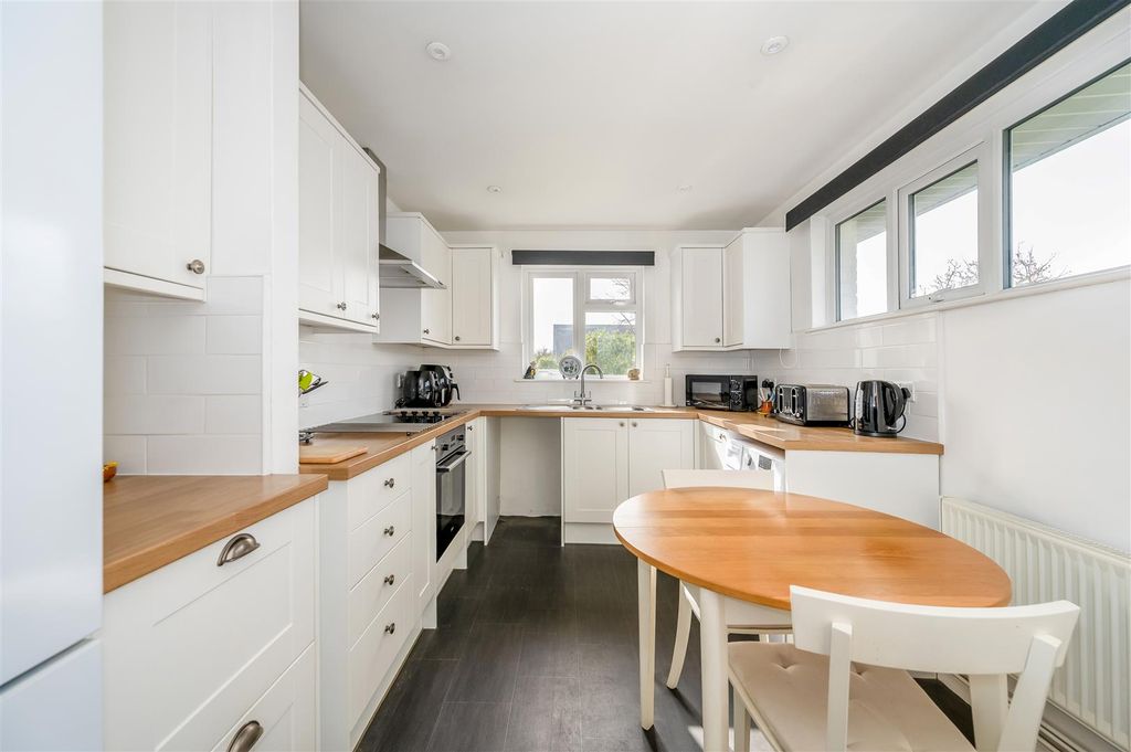 Additional image 20 of 2 bed detached bungalow for saleSpringfield Close, Birdham, Chichester PO20