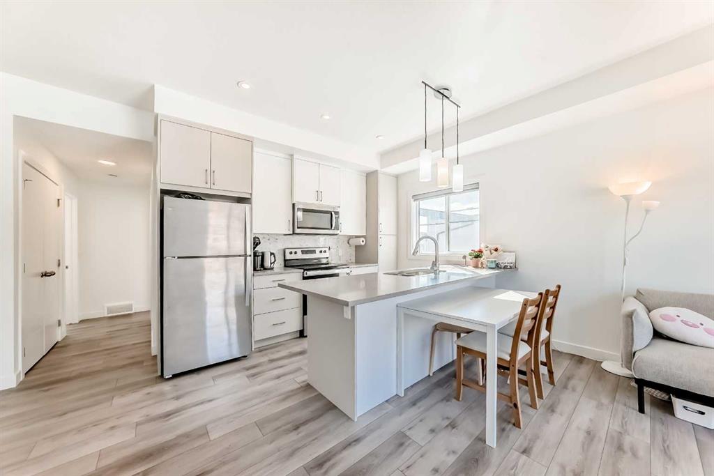 Additional image 4 of 123 Spring Creek Common SW, Calgary, AB, T3H 6E2