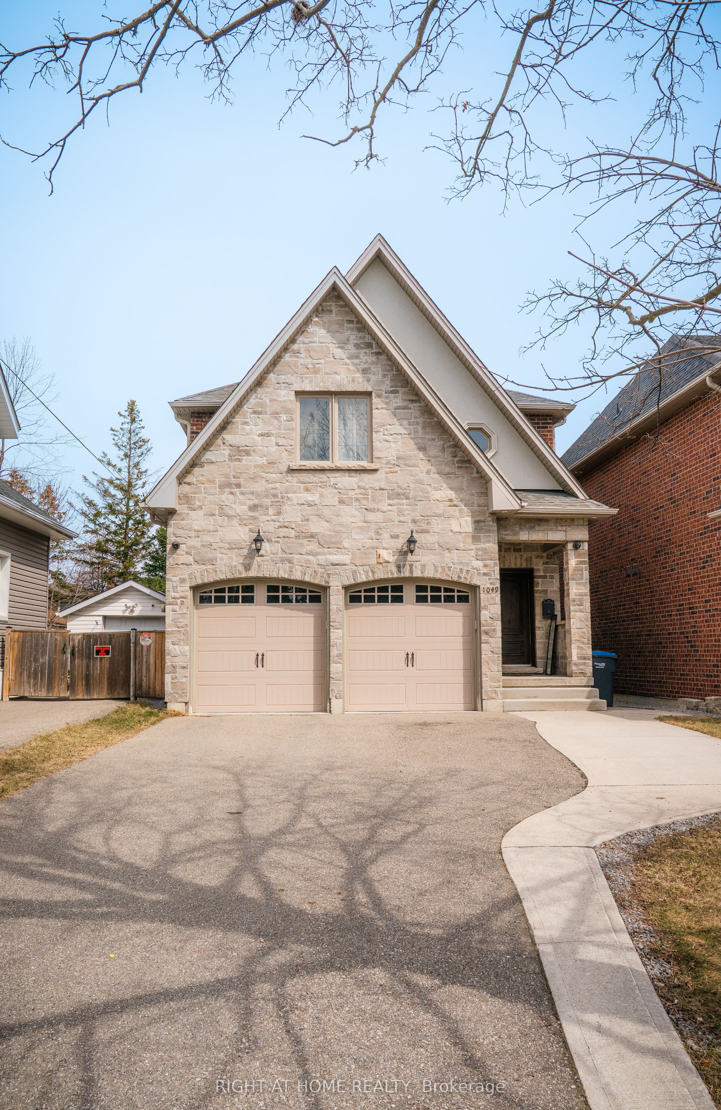 Additional image 3 of 1049 Greaves Avenue, Mississauga, ON, L5E 3G1