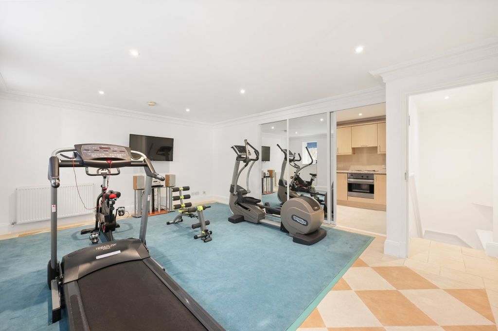 Additional image 35 of 8 bed detached house for saleByron Drive, London N2