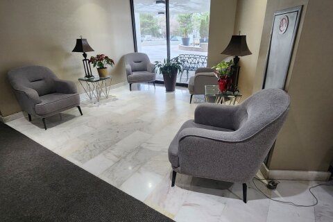 Additional image 8 of 1803-3695 Kaneff Crescent, Mississauga, ON, L5A 4B6