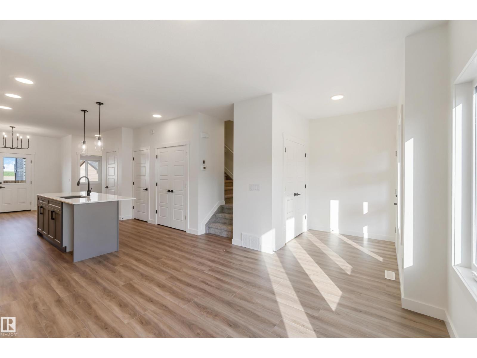 Additional image 5 of 20635 43 Avenue NW, Edmonton, AB, T6M3E3