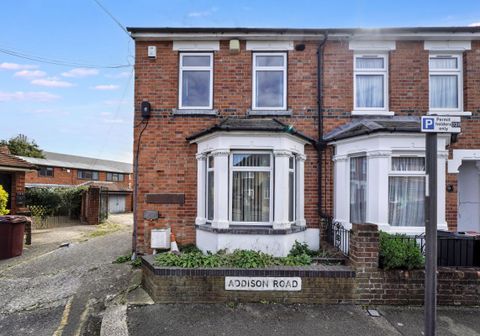 94 Addison Road, Reading, Berkshire RG1, Semi-detached house for sale