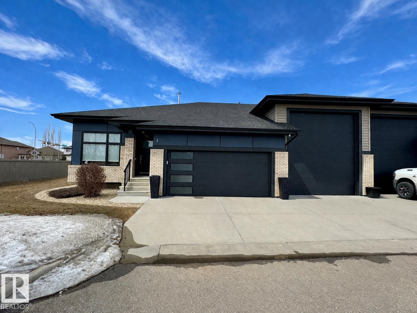 1-103 Allard Link SW, Edmonton, AB, T6W3T8