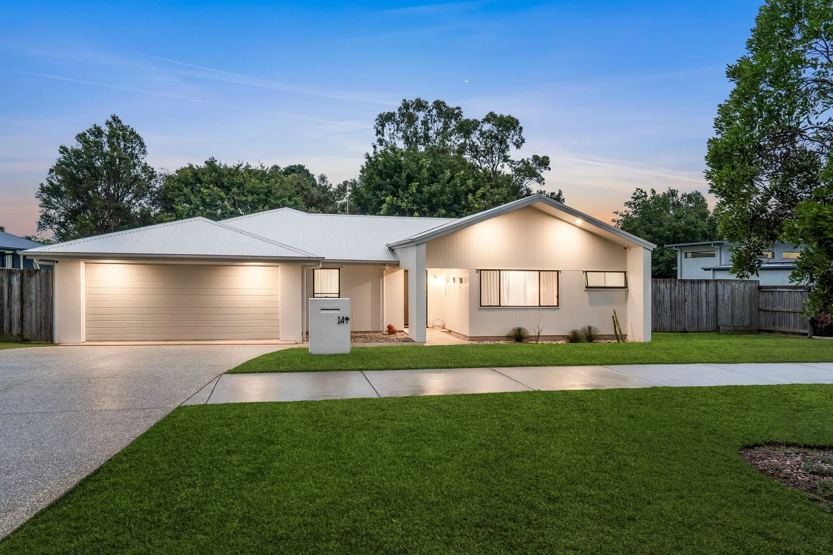 14 Aspect Way, Glass House Mountains QLD 4518