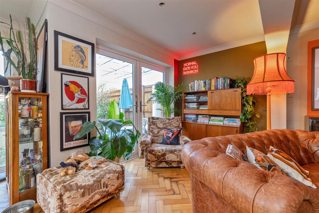 Additional image 8 of Colney Heath Lane, St. Albans