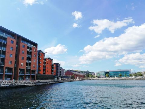 Altamar, Kings Road, Marina, Swansea SA1