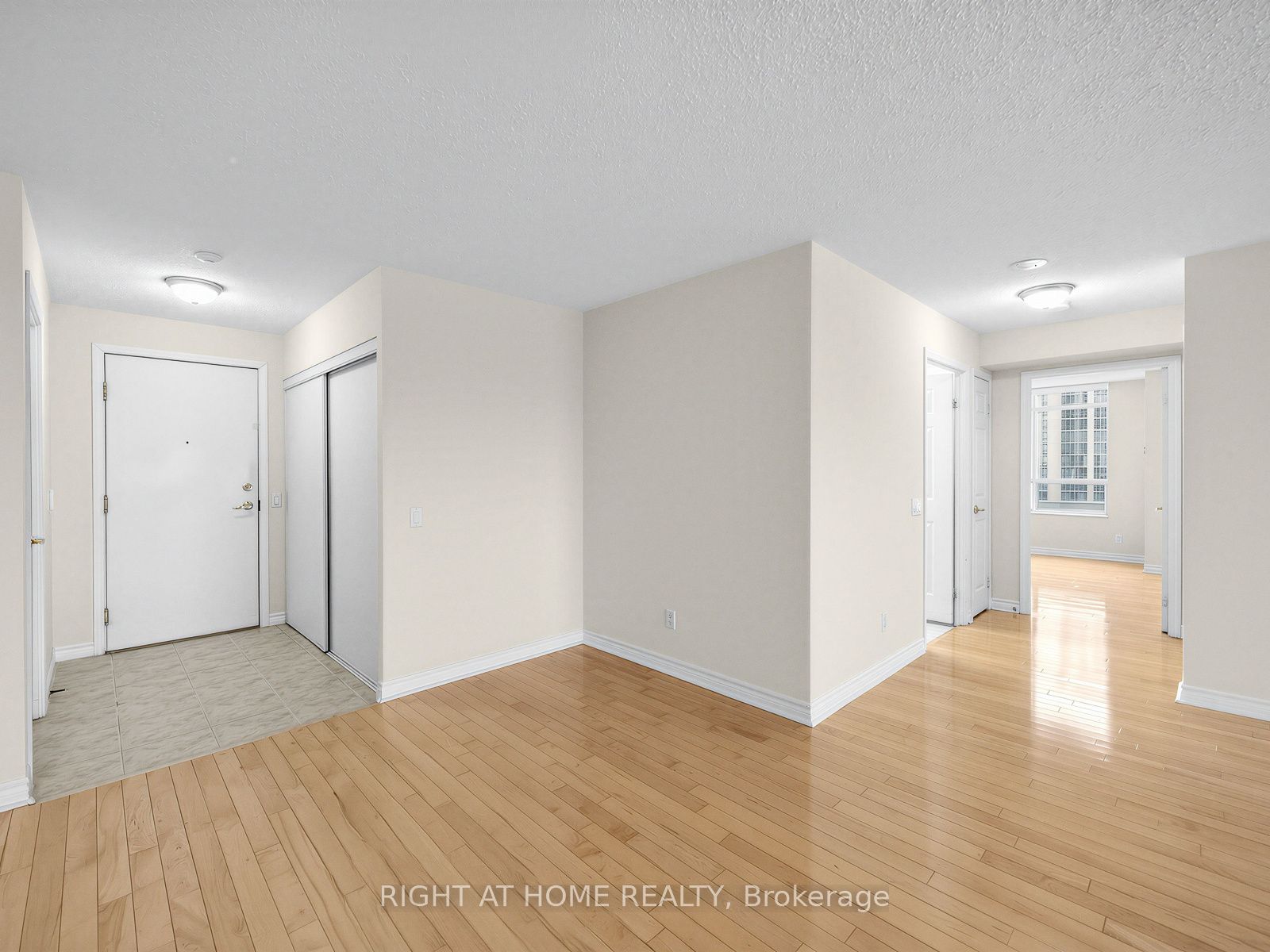 Additional image 3 of 505-35 Kingsbridge Garden Circle, Mississauga, ON, L5R 3Z5