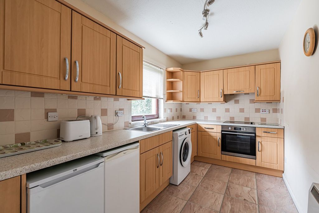 Additional image 4 of 3 bed flat for saleDuddingston Mills, Edinburgh EH8