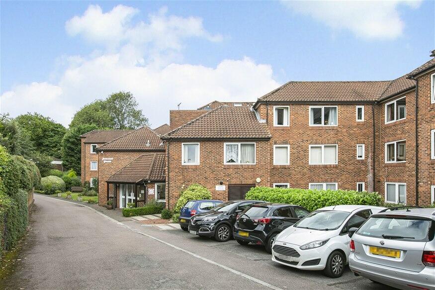 Roundwood Lane, Harpenden, AL5