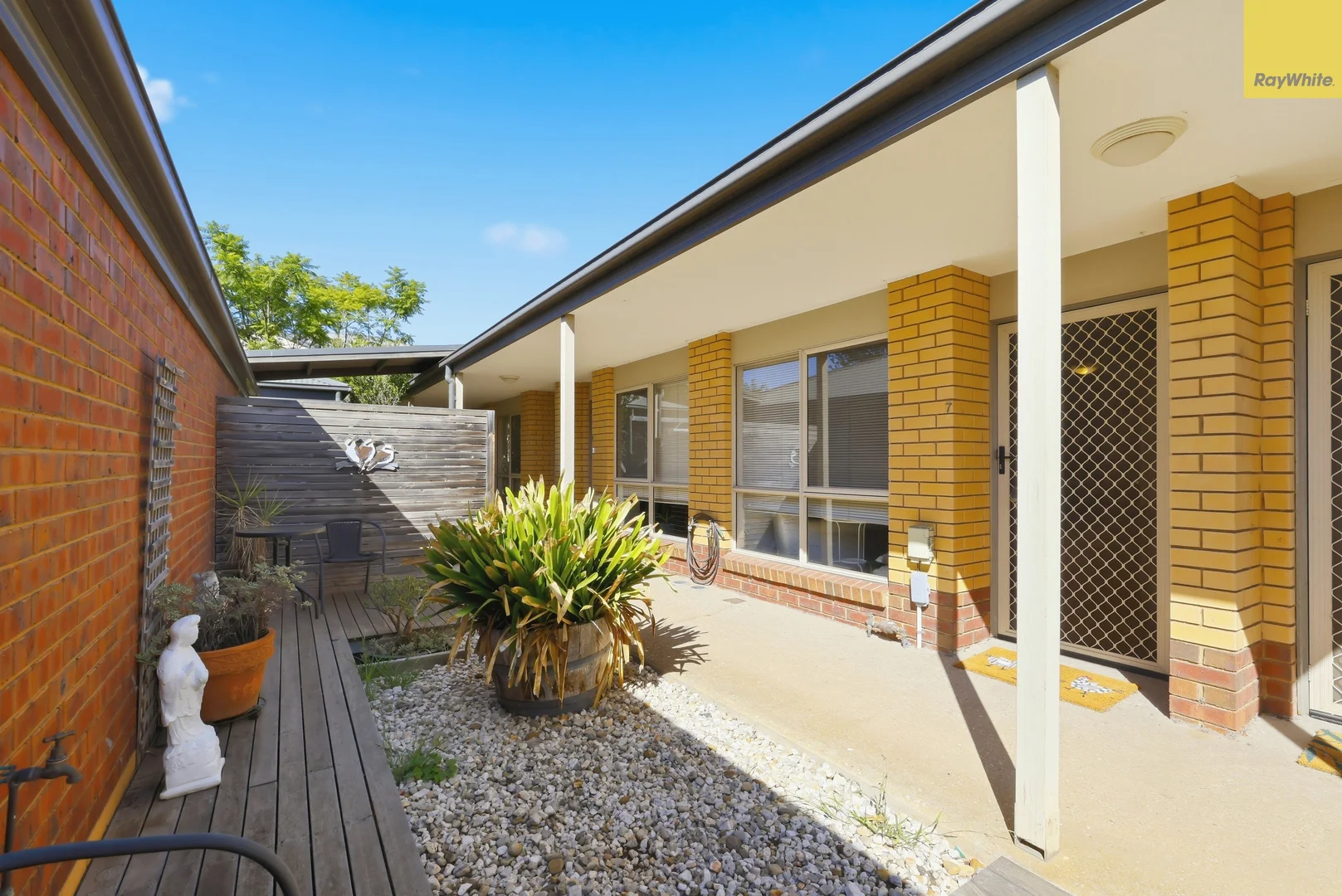 7/96 Gisborne Road, Bacchus Marsh VIC 3340 photo 2