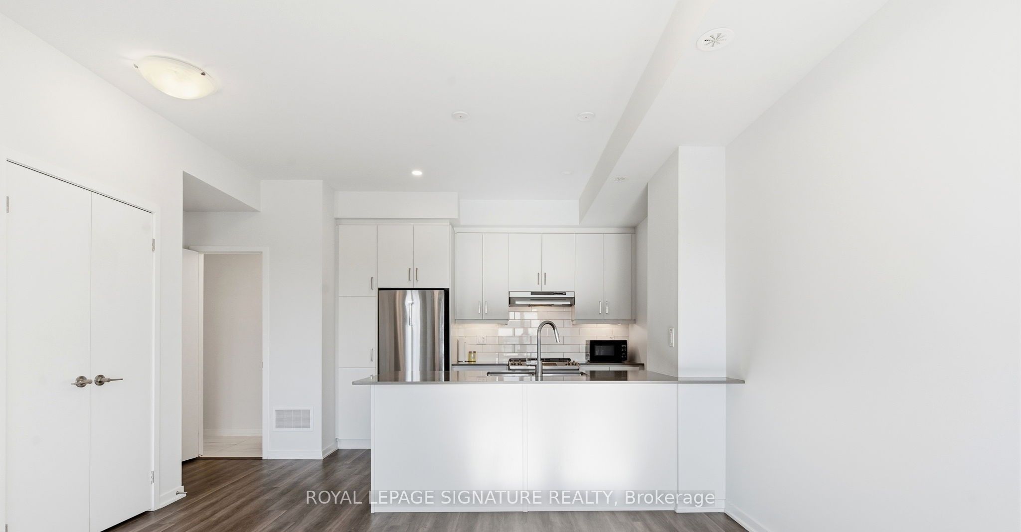 275-150 Honeycrisp Crescent, Vaughan, ON, L4K 0N7 photo 5