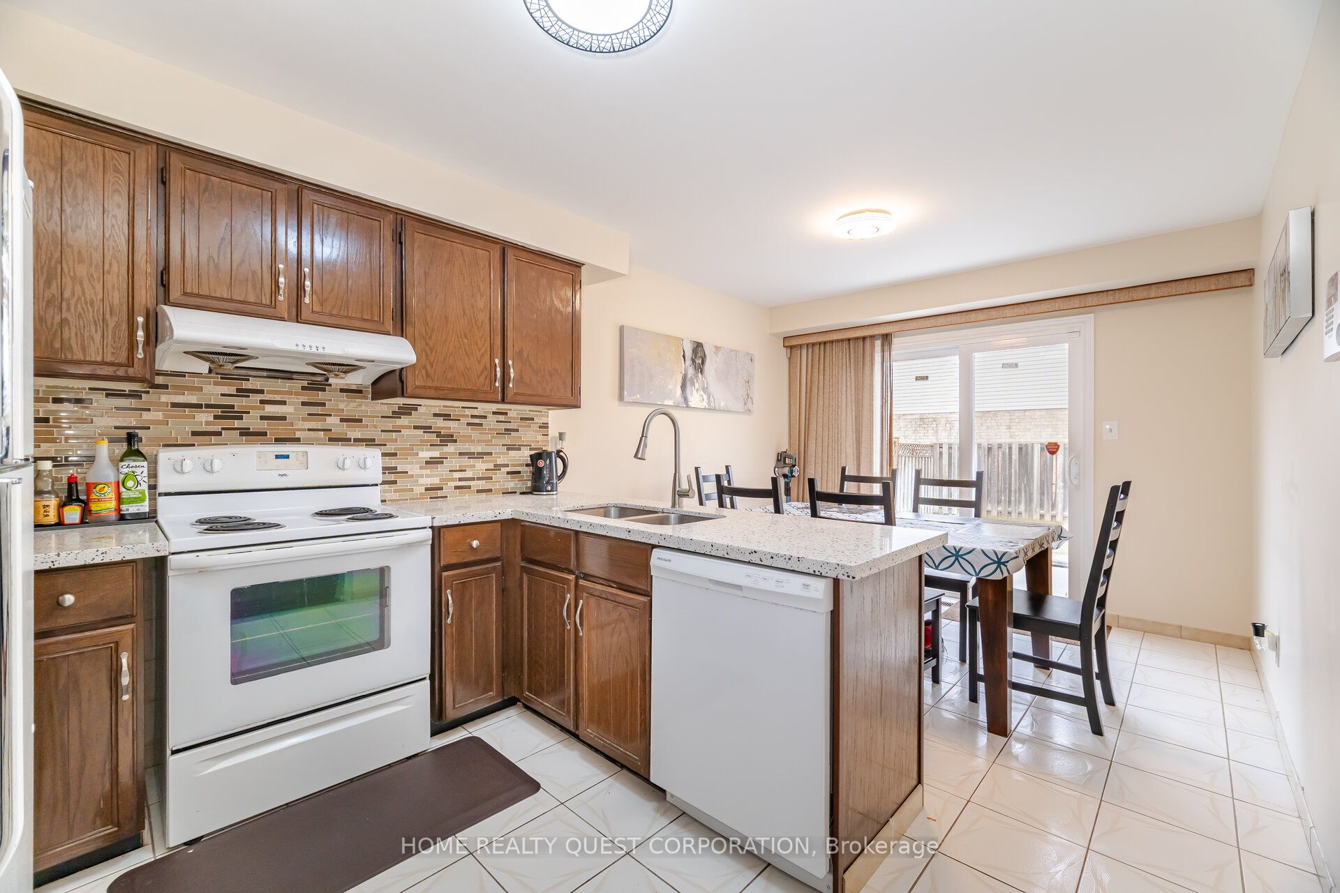 Additional image 6 of Room B-1722 Princelea Place, Mississauga, ON, L5M 3R4