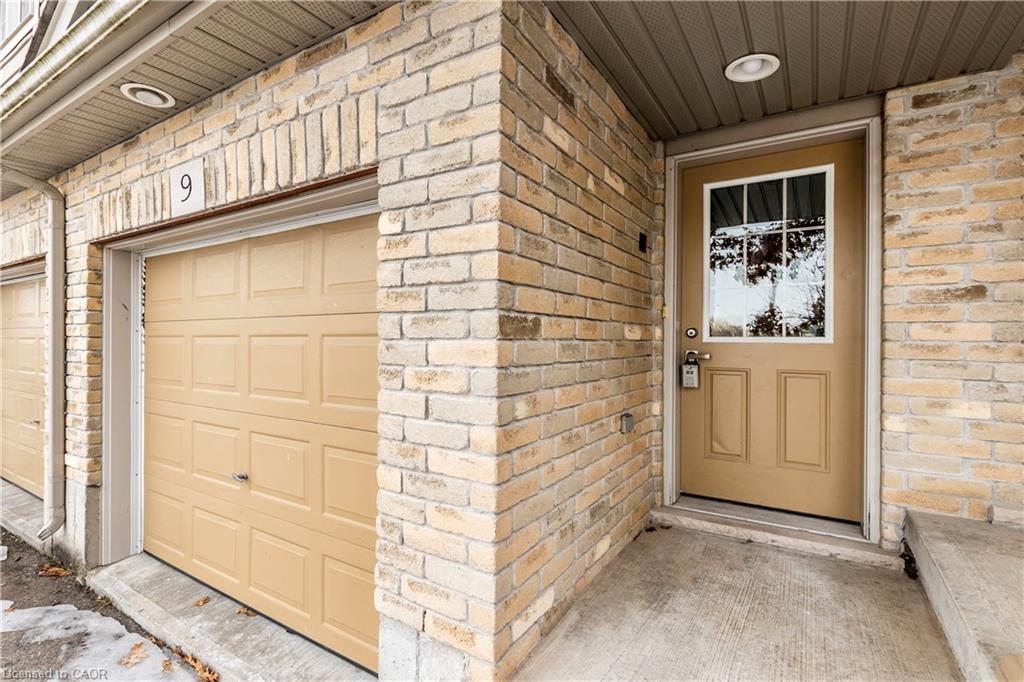 B9-155 Highland Crescent, Waterloo, ON, N2M 0A1