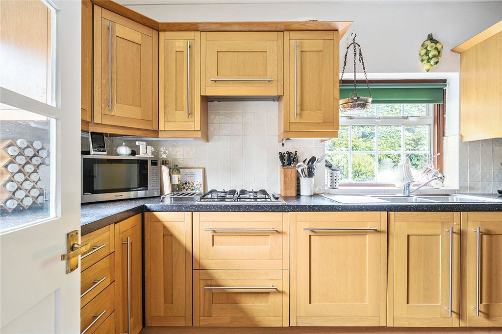 Additional image 12 of 6 bed detached house for saleBath Road, Marlborough, Wiltshire SN8