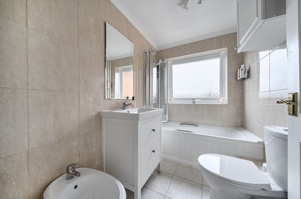 Additional image 24 of 4 bed semi-detached house for saleBinfield Road, Bracknell, Berkshire RG42
