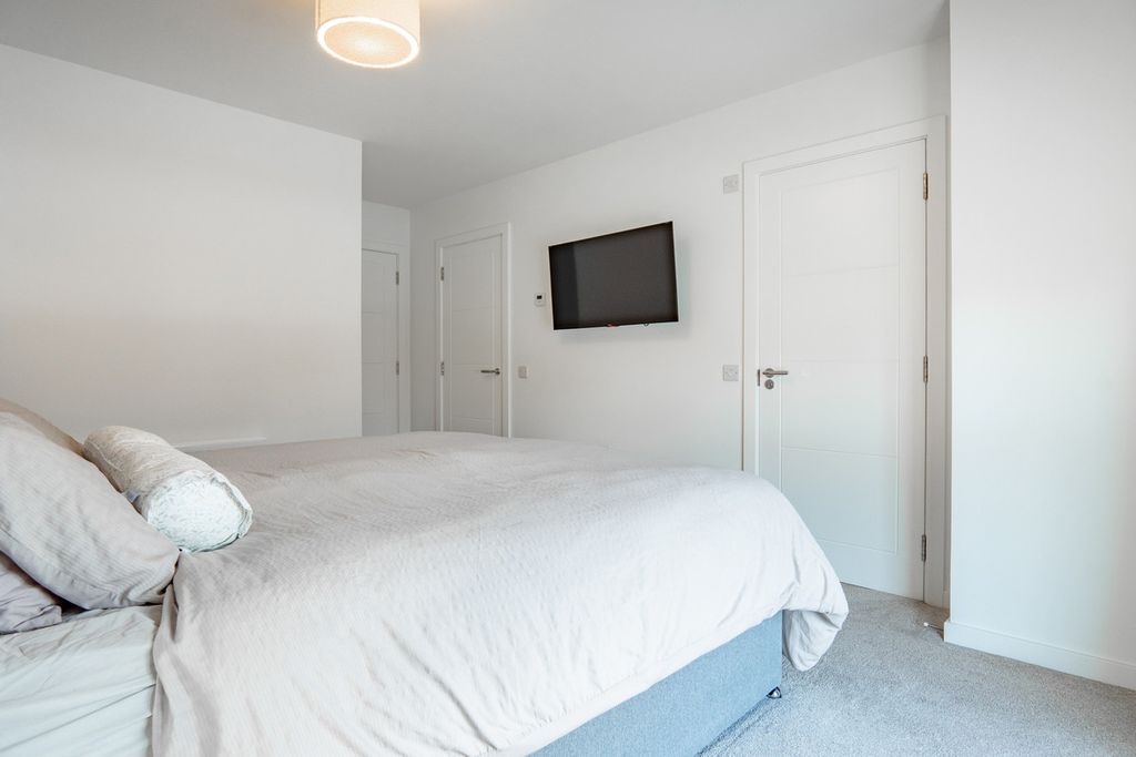 Additional image 14 of 4 bed detached house for saleMaclachlan Place, Inverness IV2