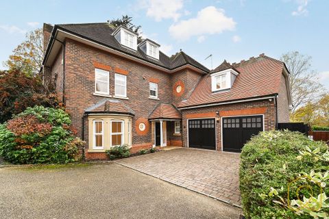 Regents Drive, Repton Park, Woodford IG8