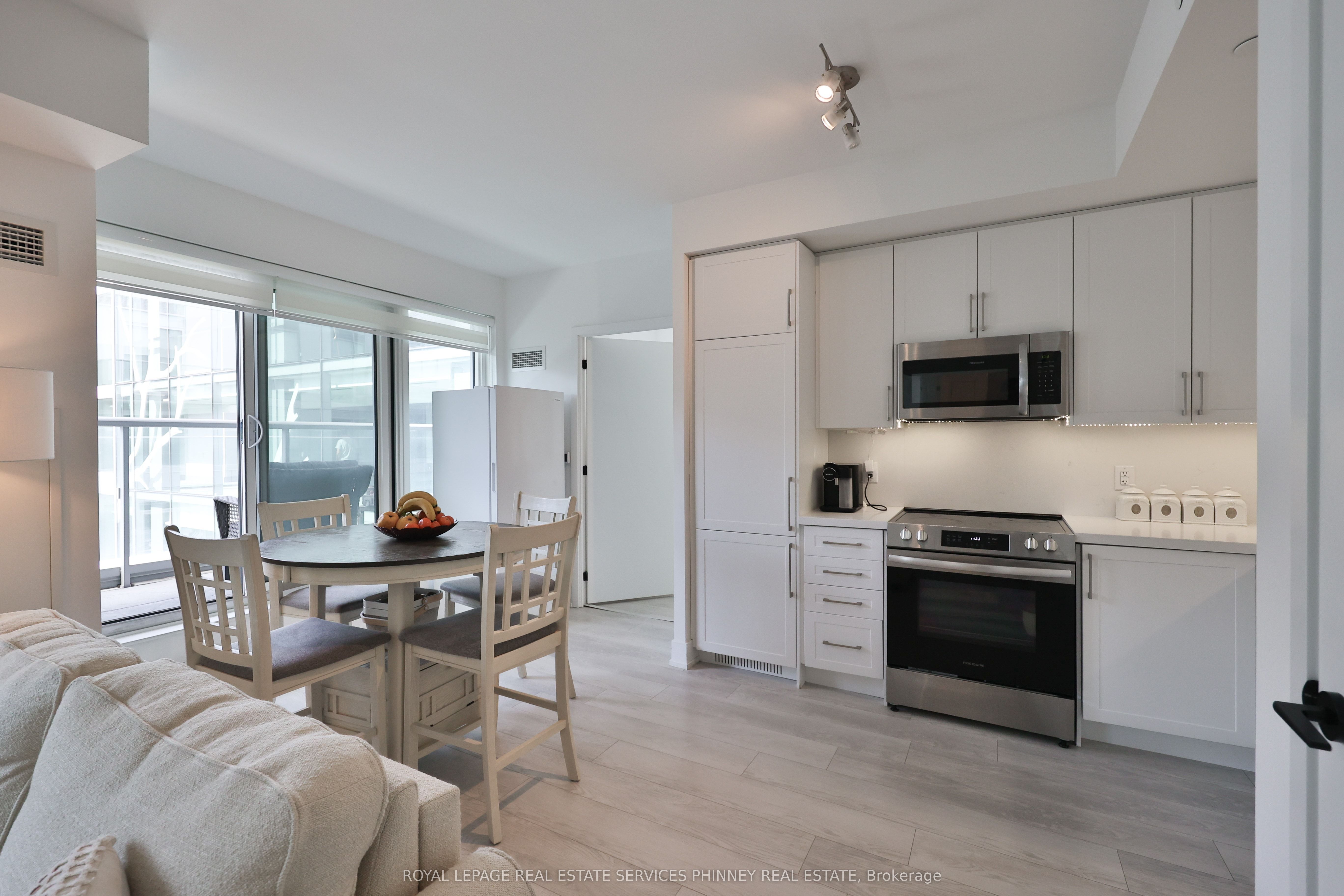 Additional image 4 of 716-2450 Old Bronte Road, Oakville, ON, L6M 4J2