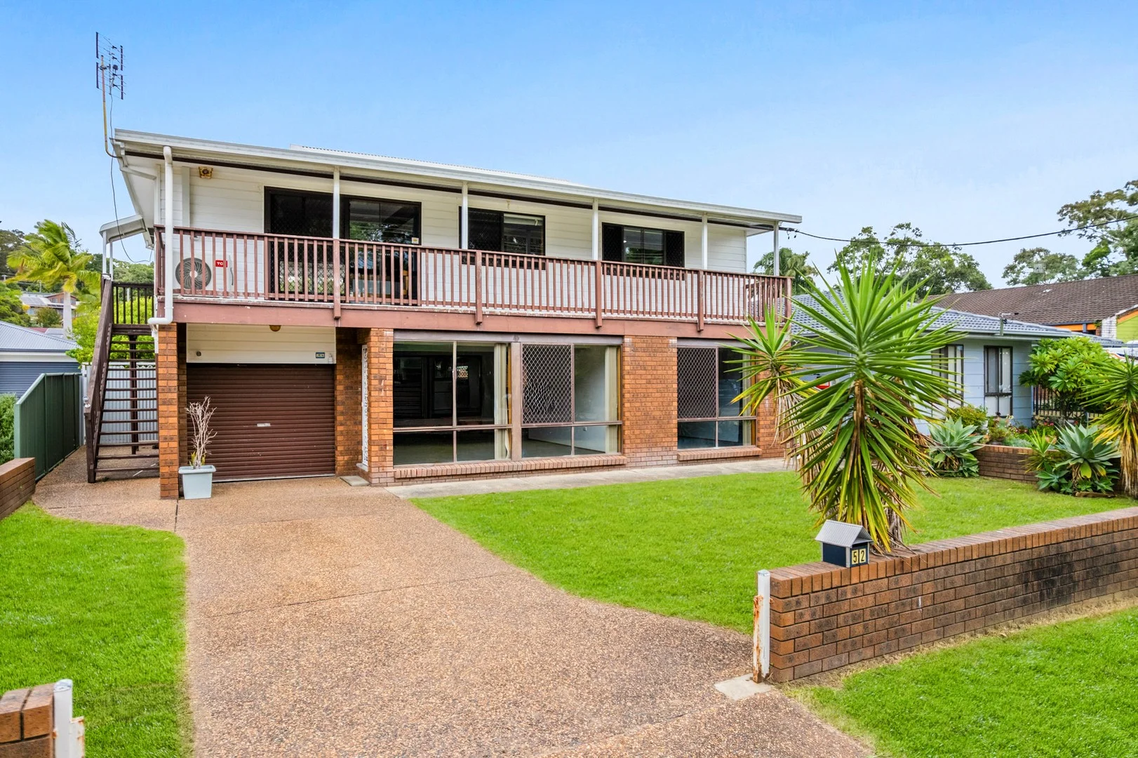 52 Clare Crescent, Berkeley Vale NSW 2261