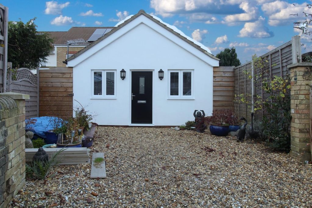 Additional image 3 of 4 bed detached house for saleEverton Road, Potton, Sandy SG19