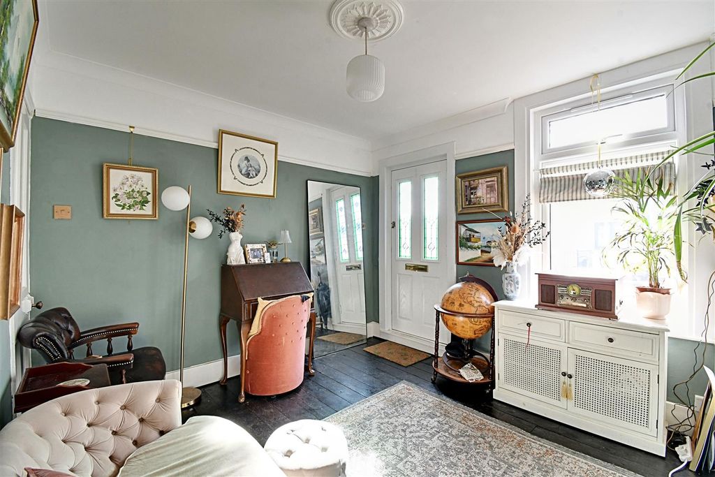Additional image 5 of 2 bed end terrace house for saleMead Lane, Hertford SG13