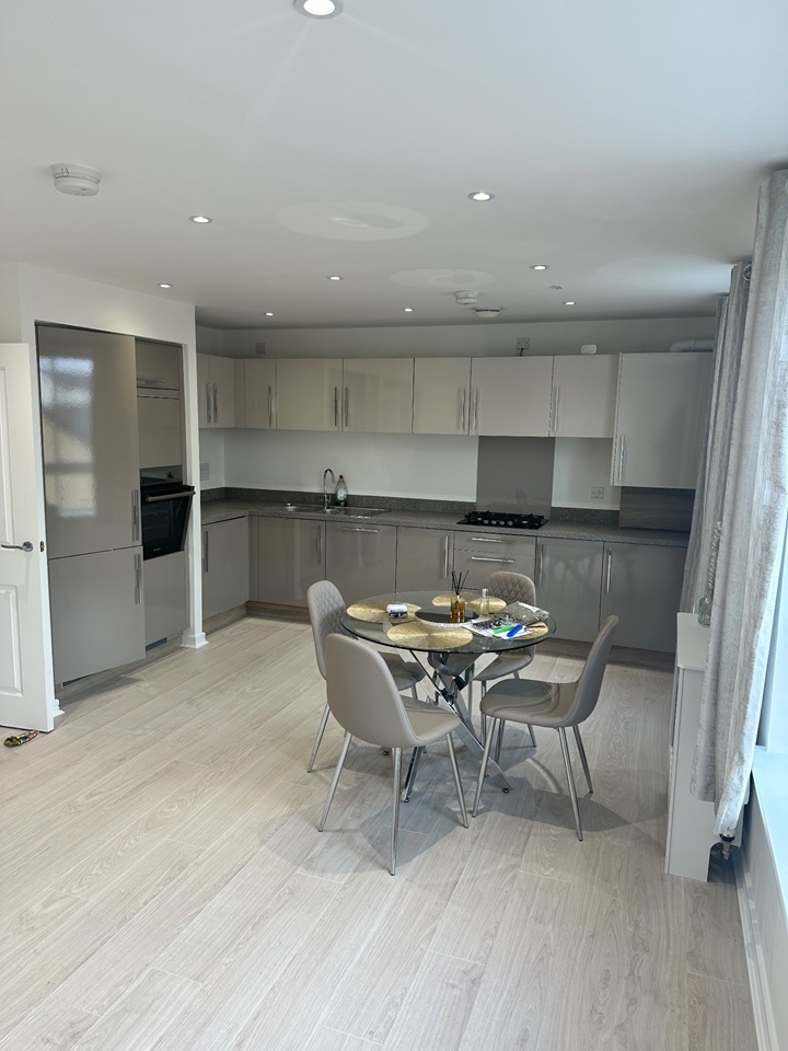 Additional image 7 of 2 Bed Flat, Hunterscraig Drive, G5, N1 7GU