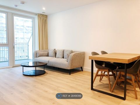 Beresford Avenue, London HA0