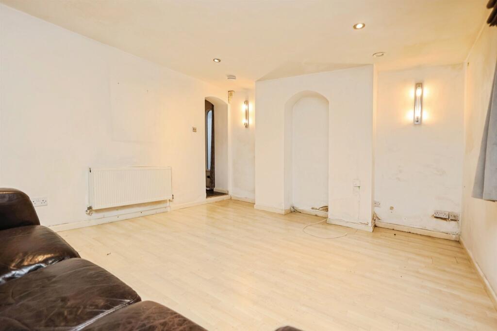 Old Church Road, Harborne, Birmingham photo 2