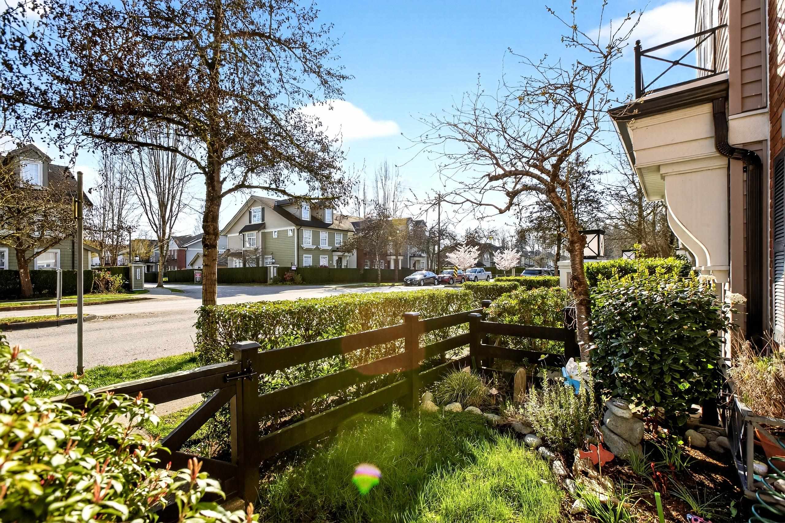 Additional image 4 of 35-11067 Barnston View Road, Pitt Meadows, BC, V3Y 2X3