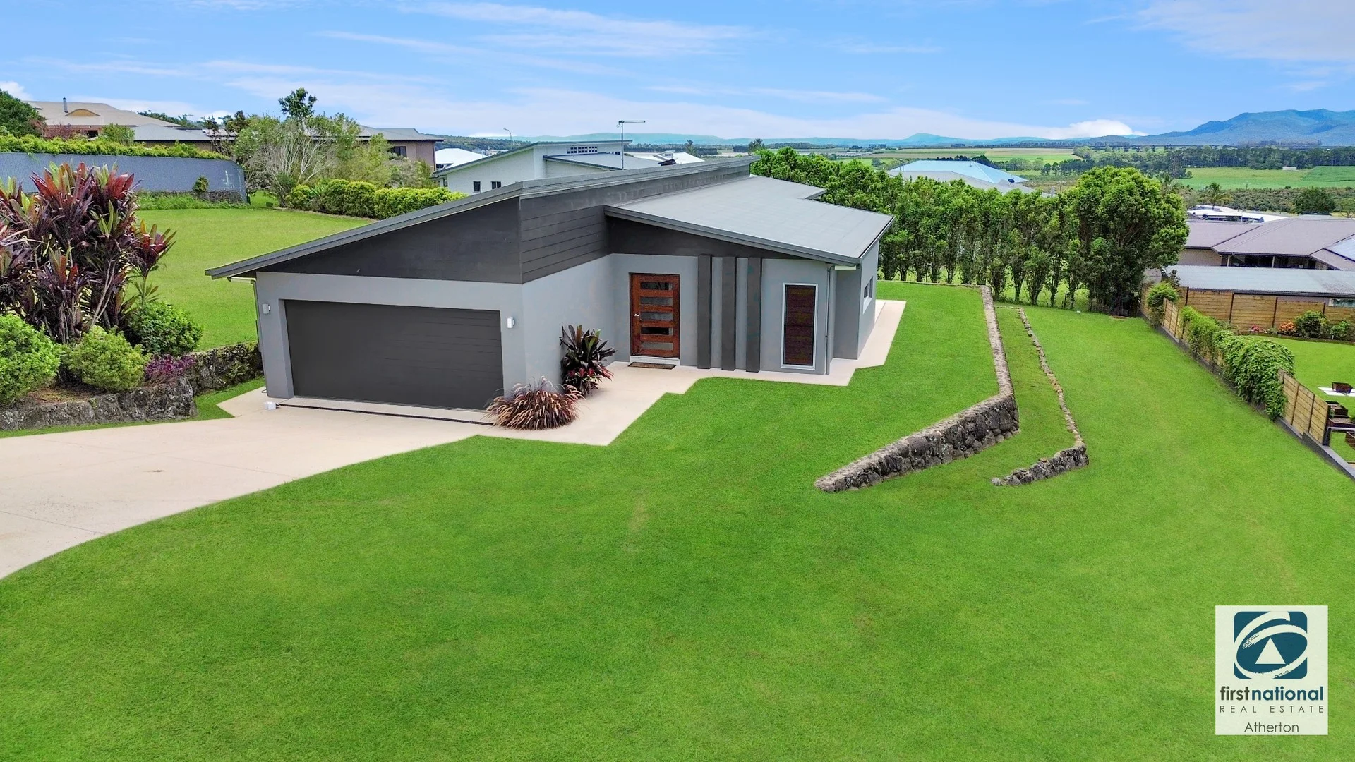 18 Moses Circuit, Atherton QLD 4883