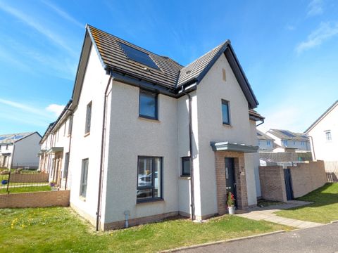 Bowbridge Crescent, Mortonhall, Edinburgh EH17
