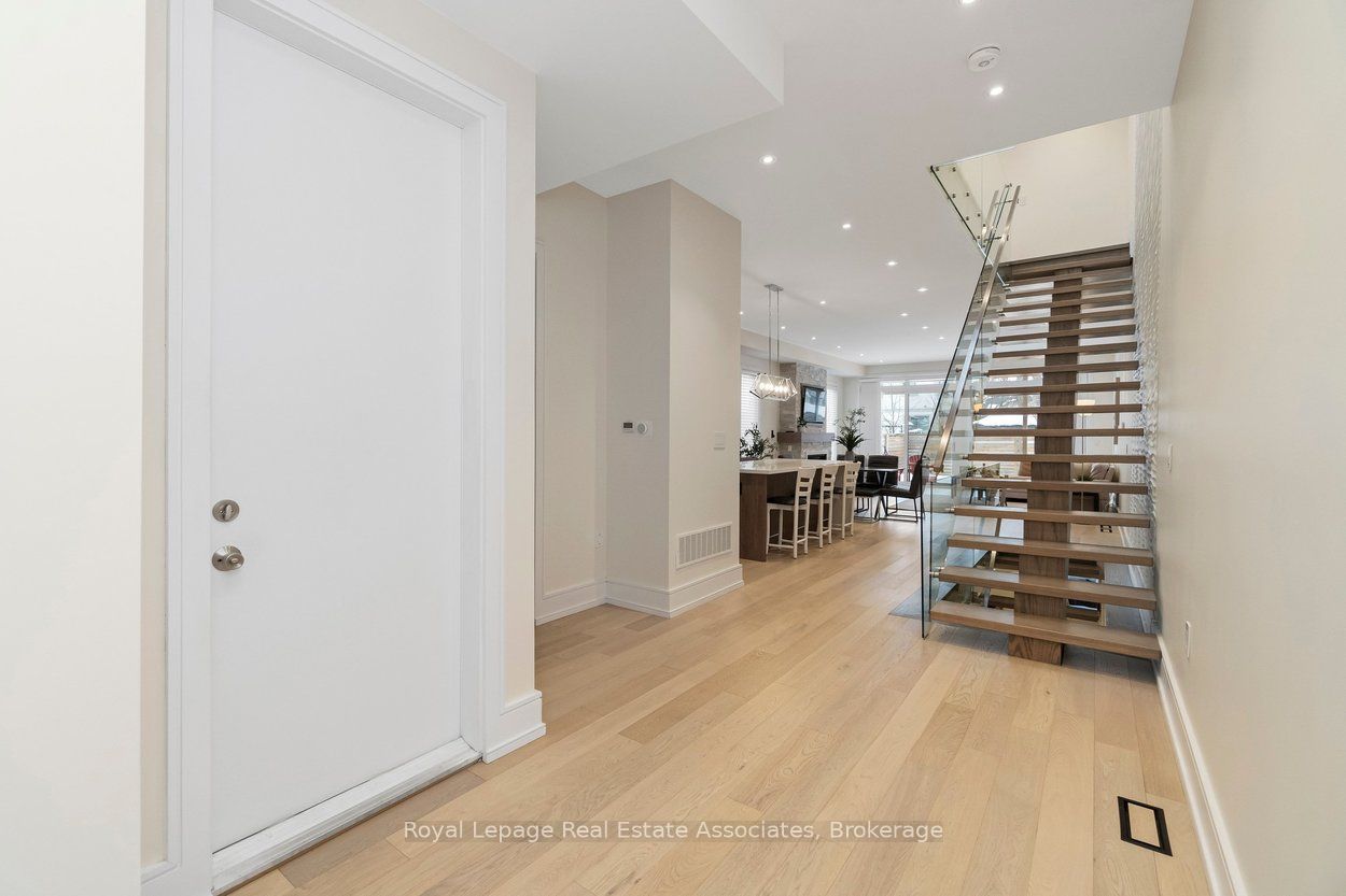 Additional image 6 of 63 Troy Street, Mississauga, ON, L5G 1S6