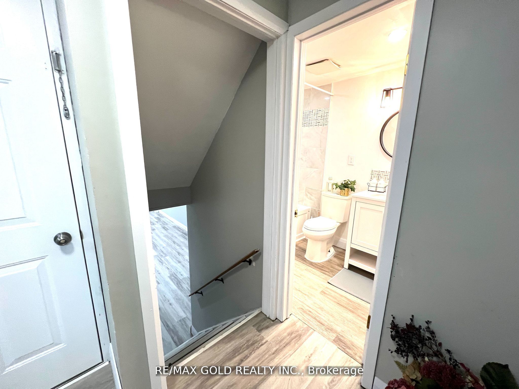 Lower-156 Mooregate Crescent, Kitchener, ON, N2M 2G1 photo 5