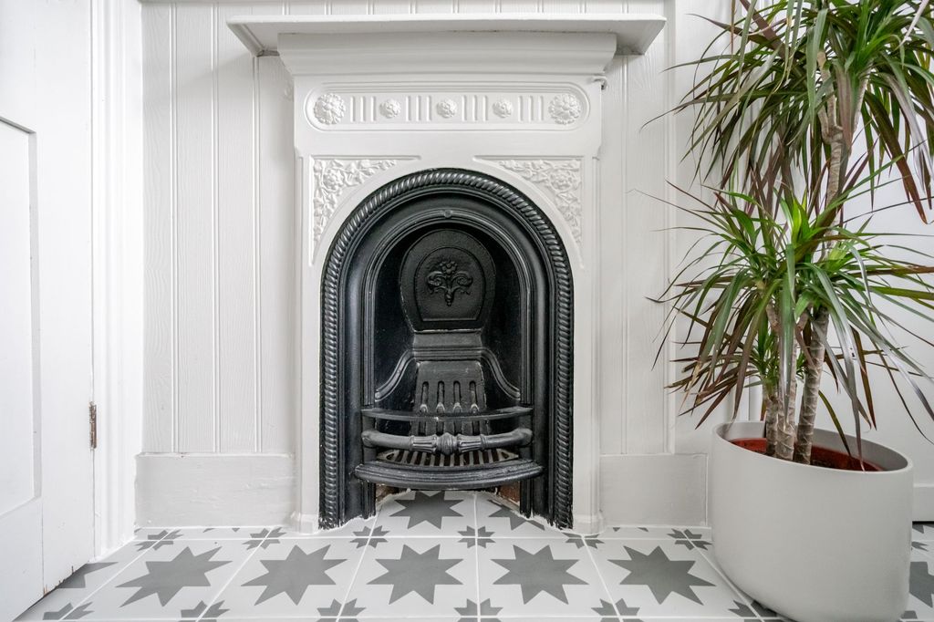 Additional image 8 of 2 bed semi-detached house for saleChurch Road, Ascot SL5