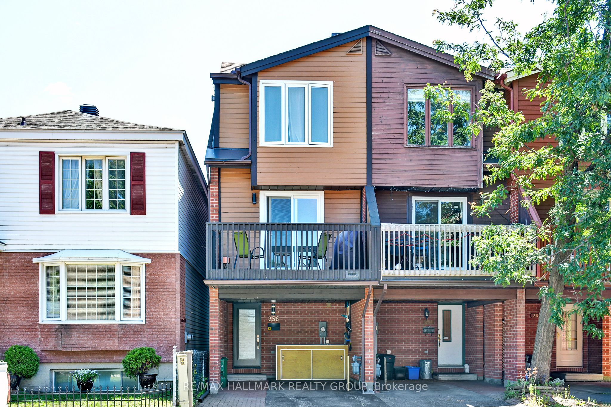 256 Bruyere Street, Ottawa, ON, K1N 5E6