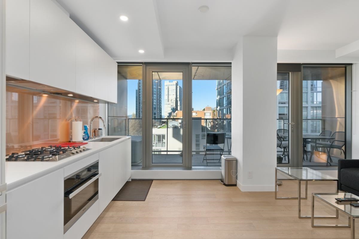 703-1480 Howe Street, Vancouver, BC, V6Z 0G5