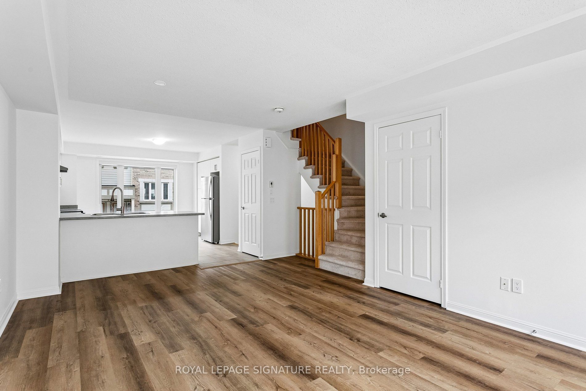 Additional image 4 of 136-1 Beckenrose Court, Brampton, ON, L6Y 6G2