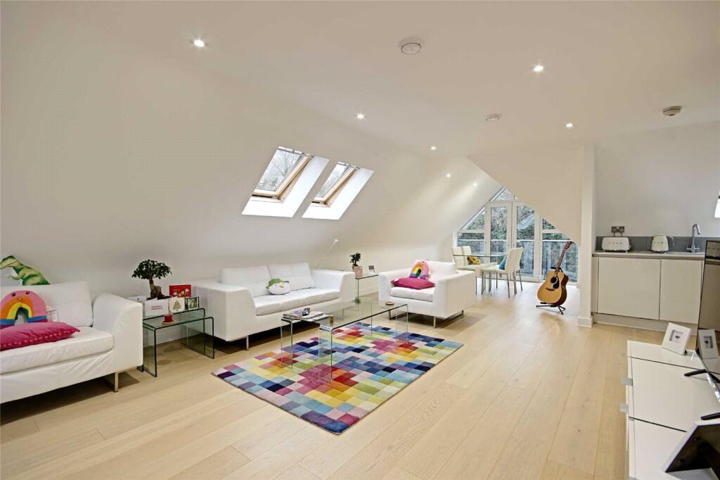 Additional image 3 of Georges Wood Road, Brookmans Park, Hertfordshire, AL9