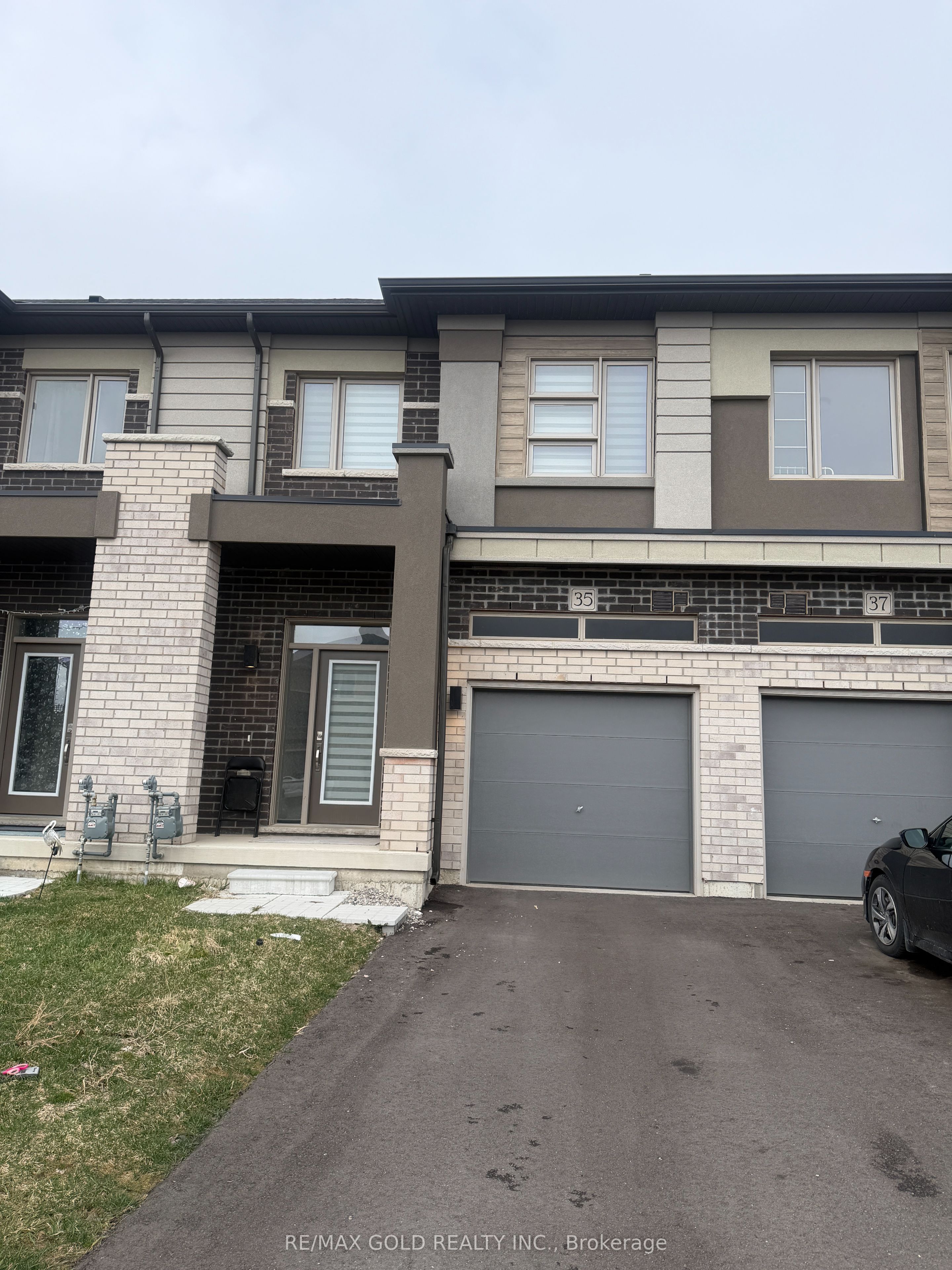 35 George Brier Drive E, Brant, ON, N3L 3E3 photo 2