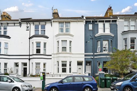 Queens Park Road, Brighton BN2