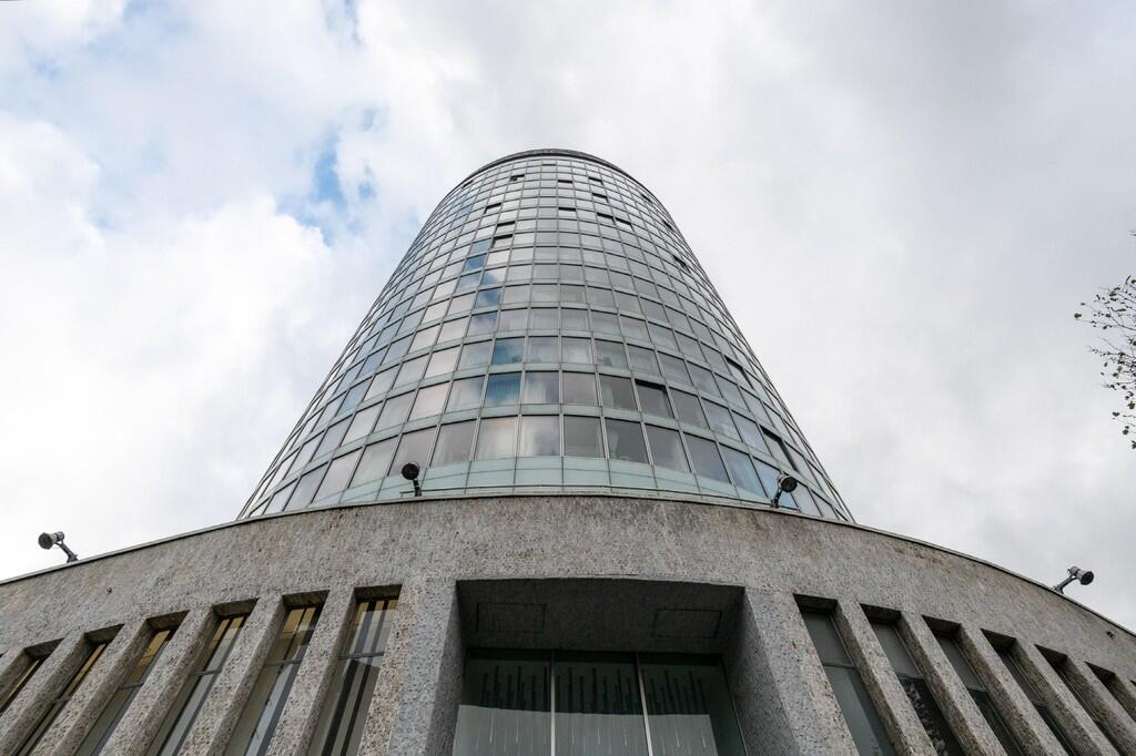 The Rotunda, New Street, Birmingham, B2
