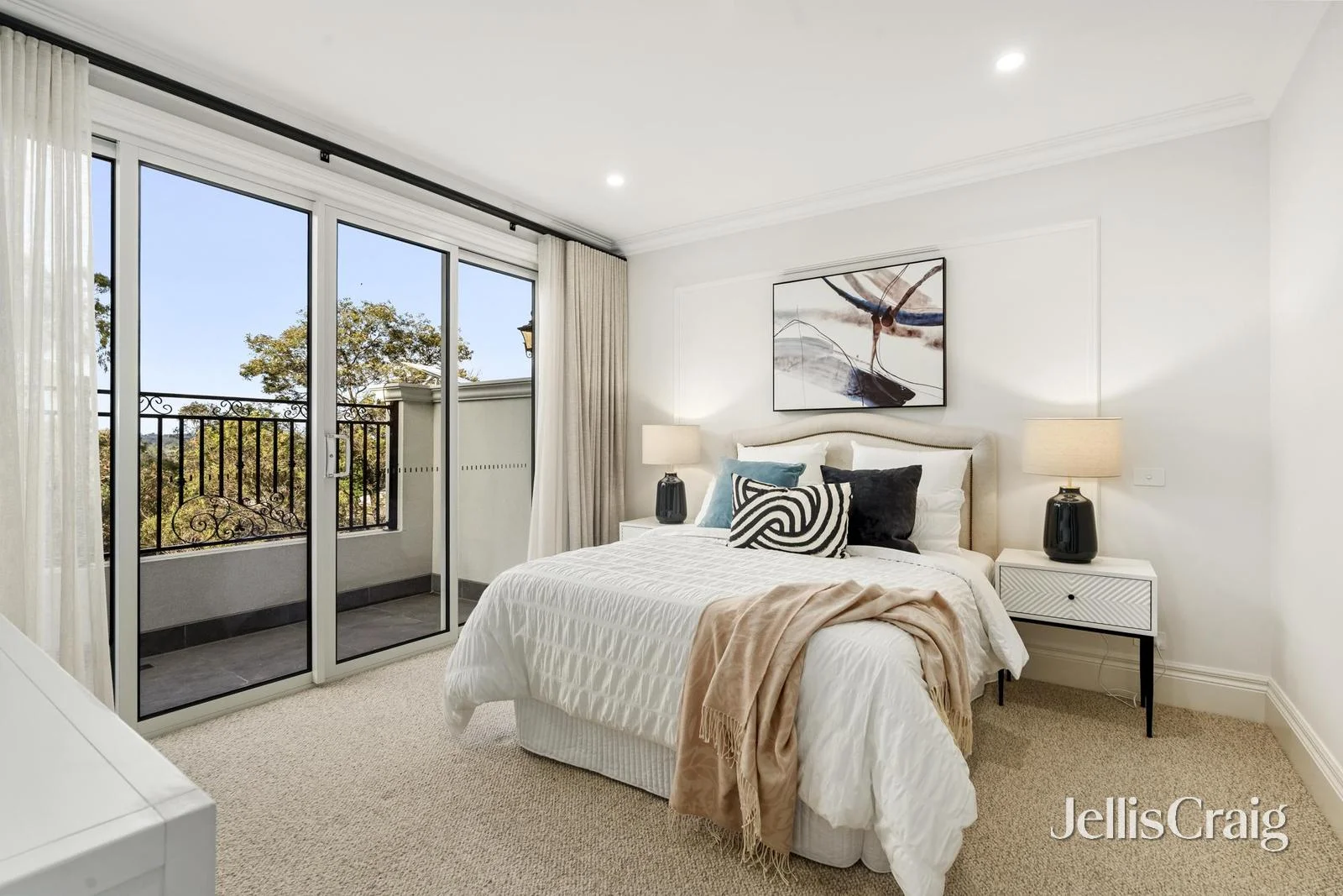 Additional image 23 of 87 Hinkler Road East, Glen Waverley VIC 3150
