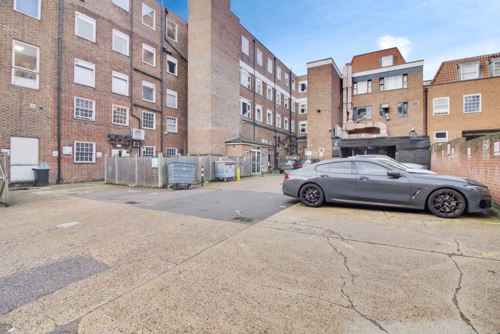 Additional image 20 of Parkway, Welwyn Garden City