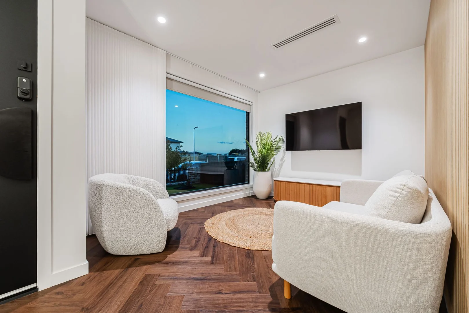 Additional image 3 of 8 SKYLARK ROAD, Greenvale VIC 3059