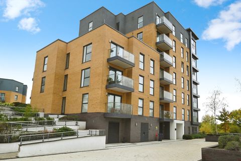 Padworth Avenue, Reading RG2