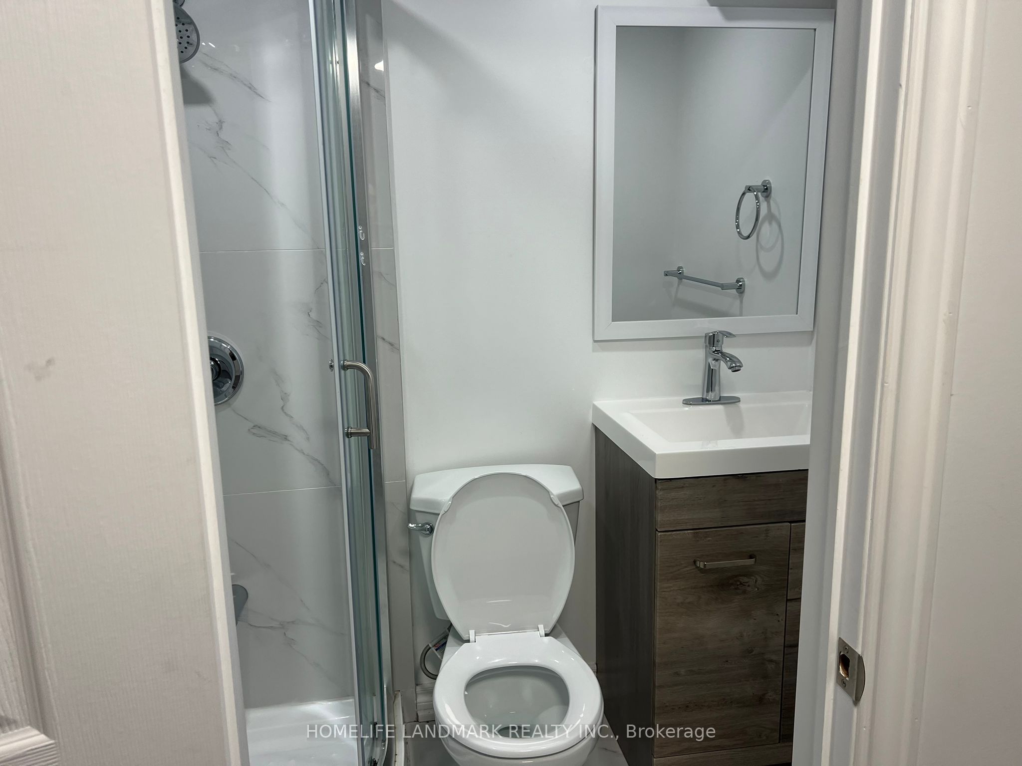 Additional image 6 of Ground Floor-25 Navaho Drive, Toronto, ON, M2H 2X2