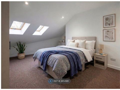 George St, Portsmouth PO1, Room to rent