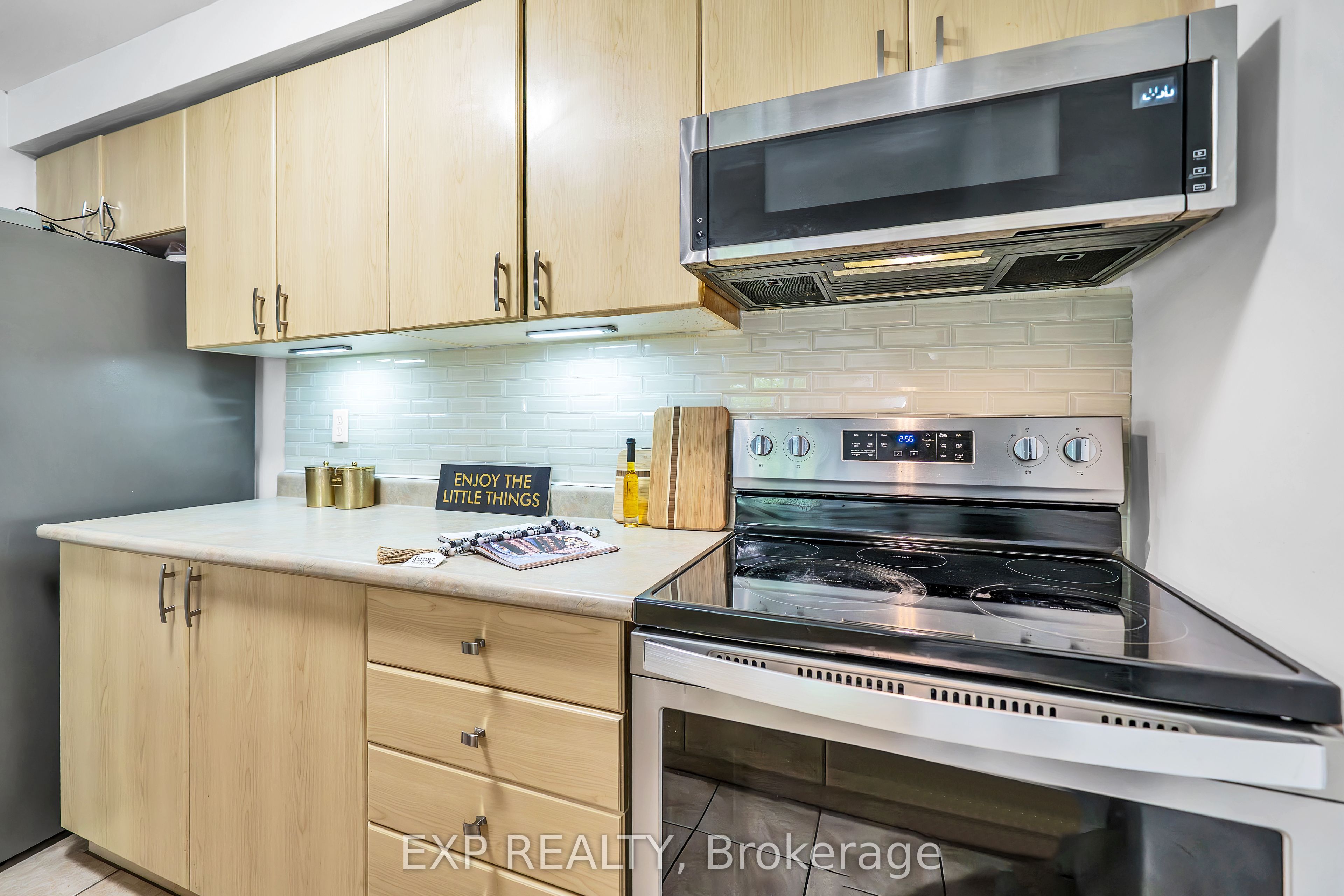 Additional image 4 of 208-83 Aspen Springs Drive, Clarington, ON, L1C 5J7